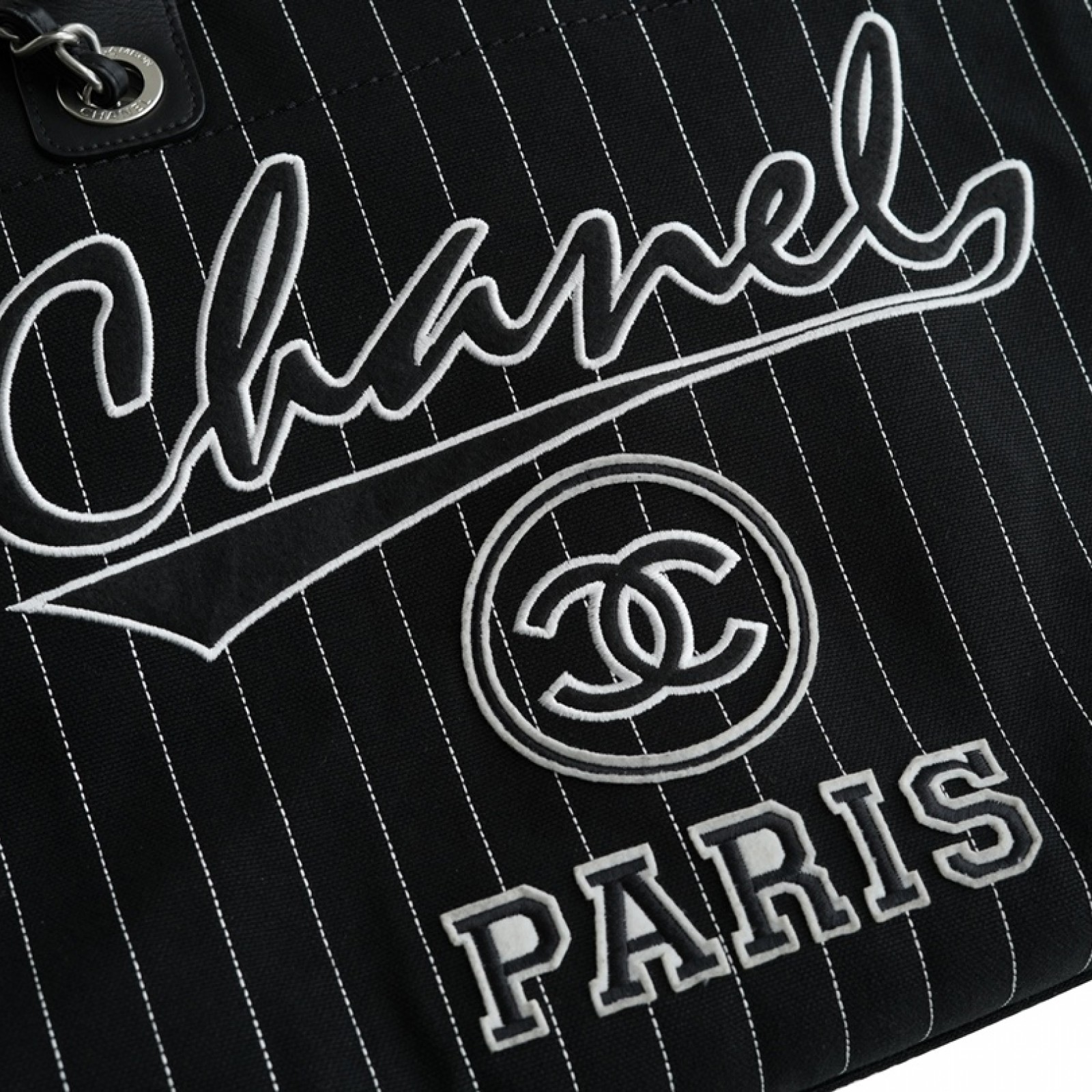 CHANEL MEDIUM DEAUVILLE TOTE BAG