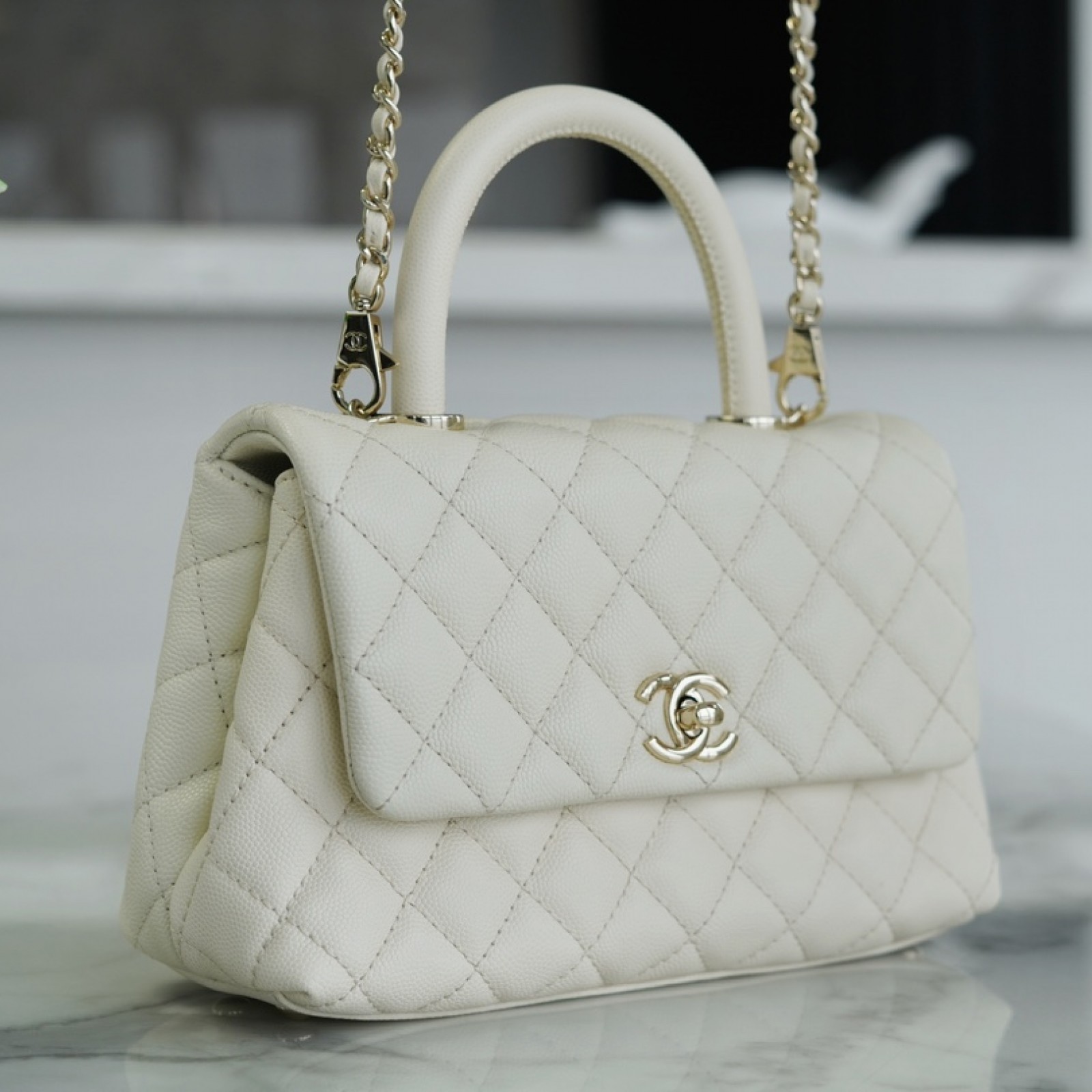 CHANEL SMALL COCO HANDLE BAG