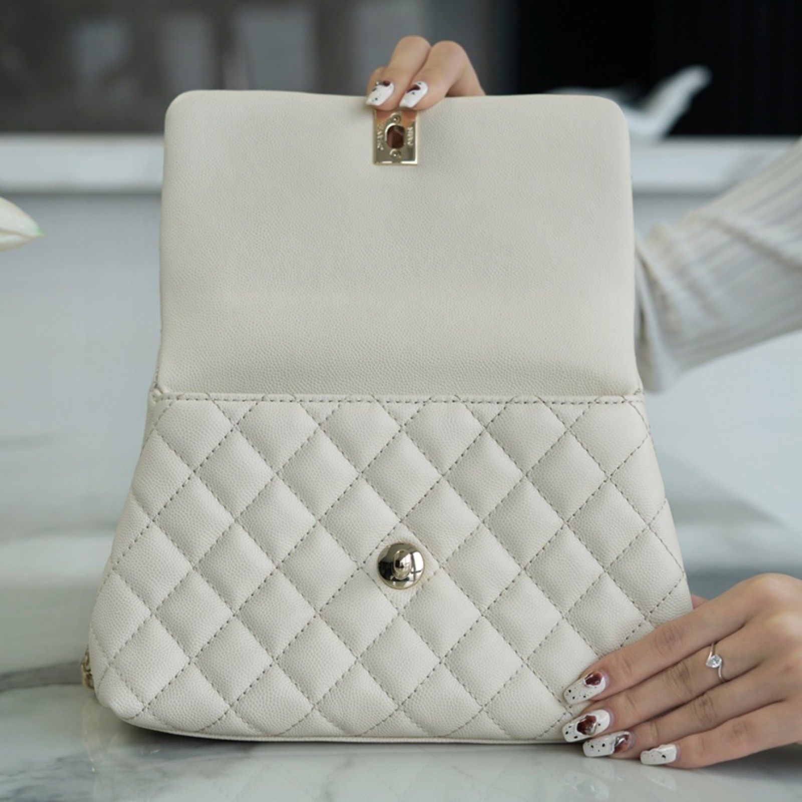 CHANEL SMALL COCO HANDLE BAG