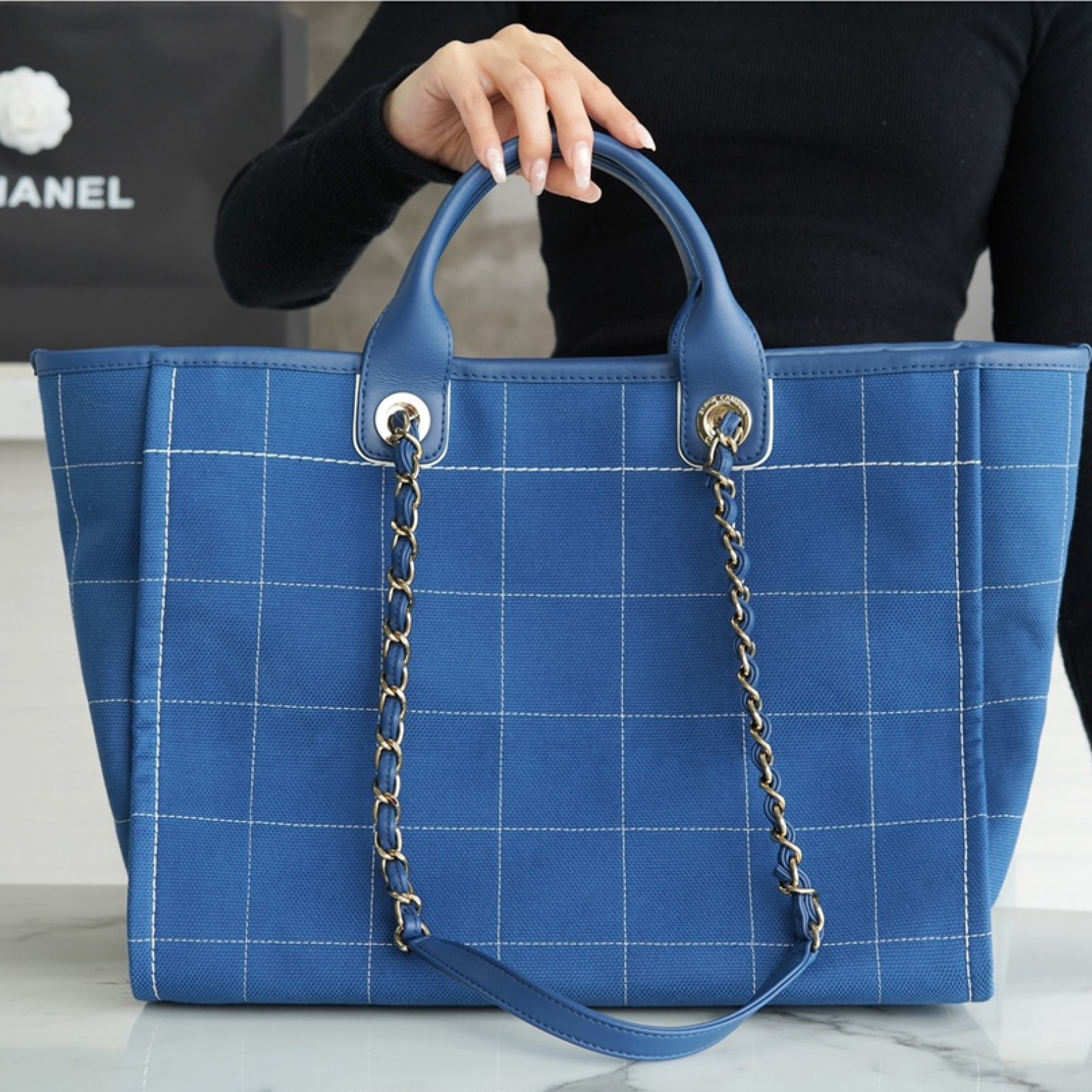 CHANEL MEDIUM DEAUVILLE TOTE BAG