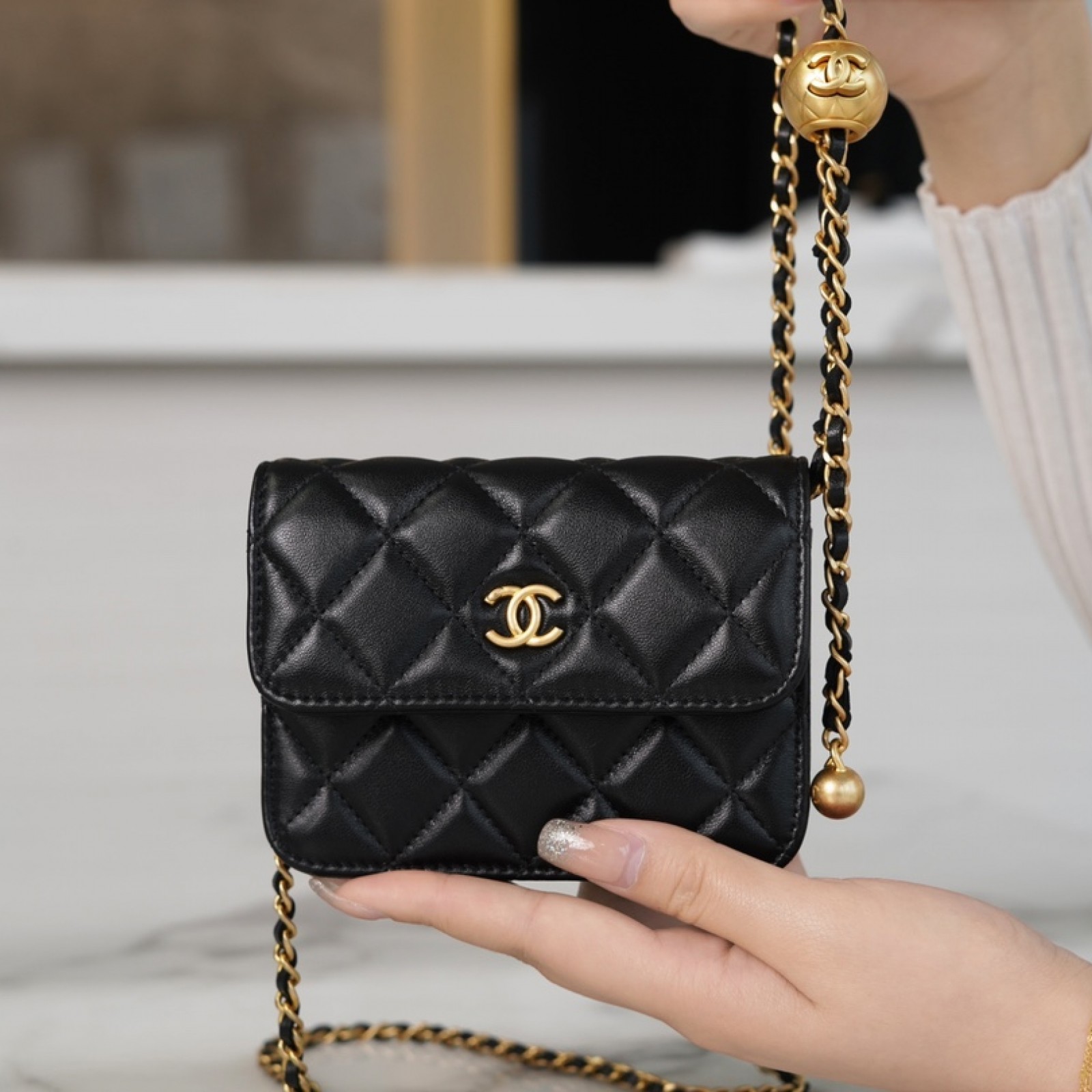 CHANEL PEARL CRUSH CLUTCH WITH CHAIN BAG