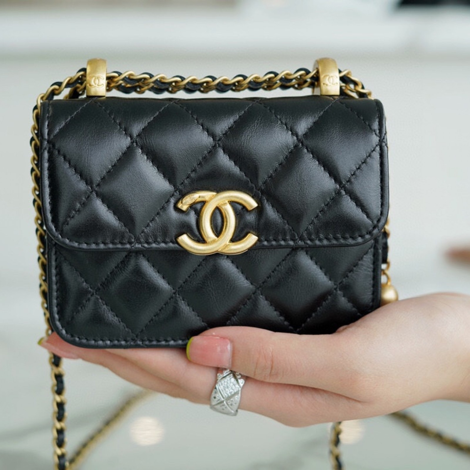 CHANEL MINI COIN PURSE BAG