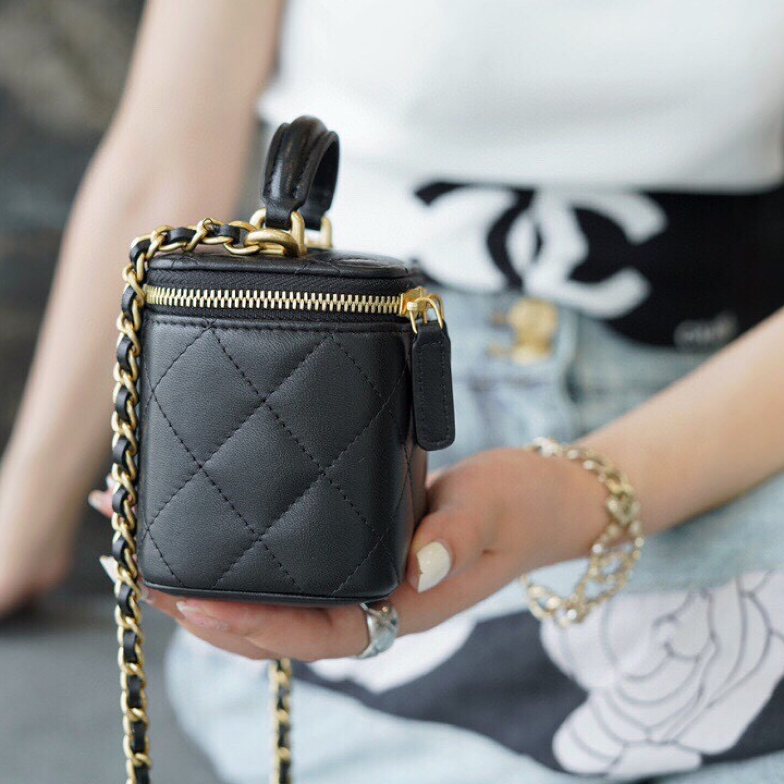 CHANEL MINI PERFECT FIT VANITY CASE