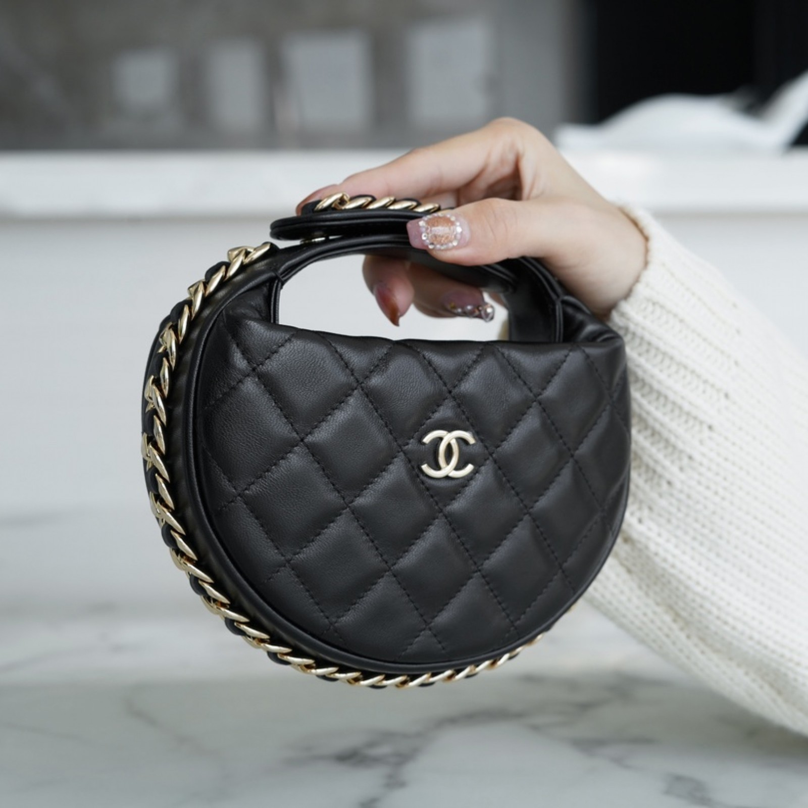 CHANEL AROUND POUCH HOBO BAG 