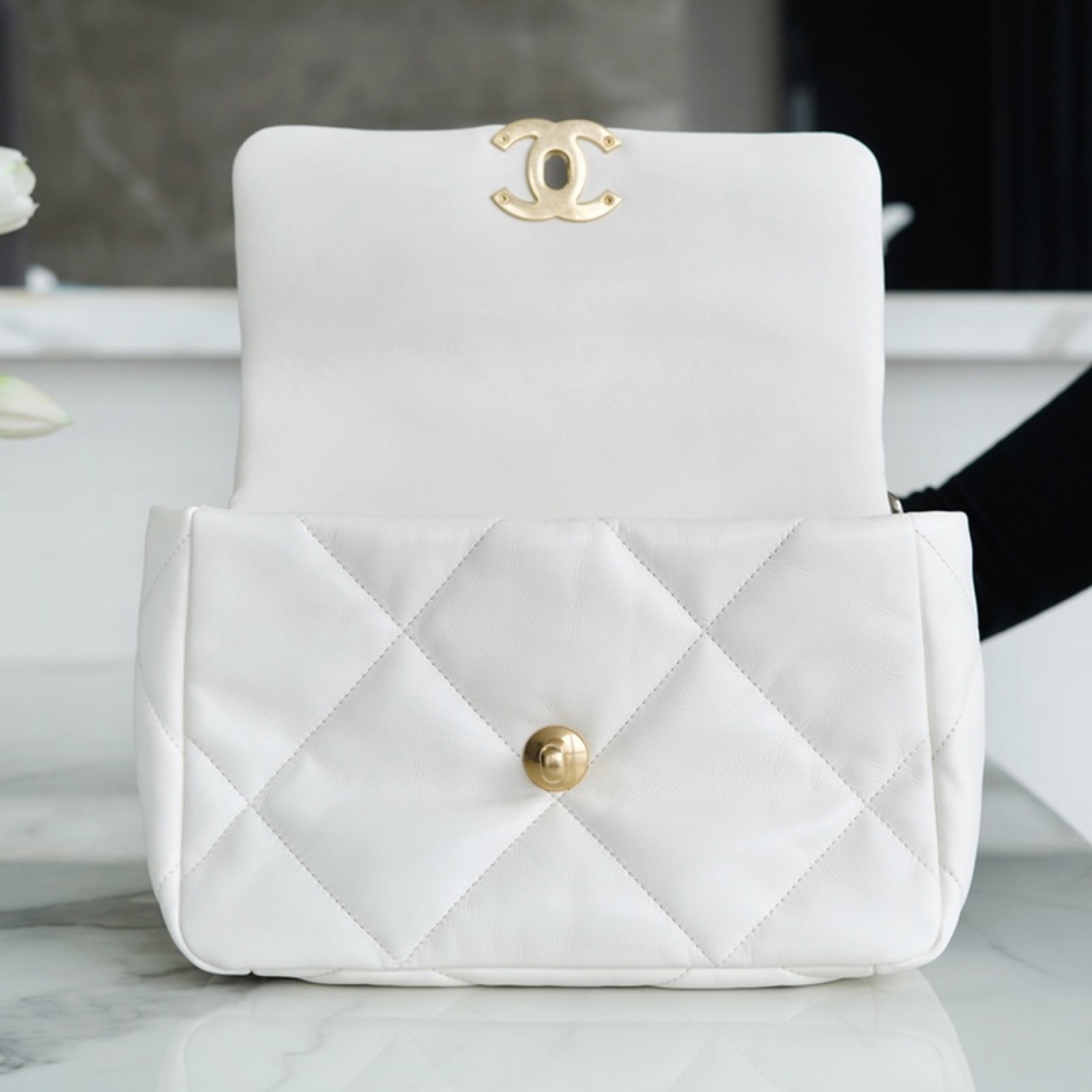 CHANEL 19 SMALL WHITE LAMBSKIN BAG