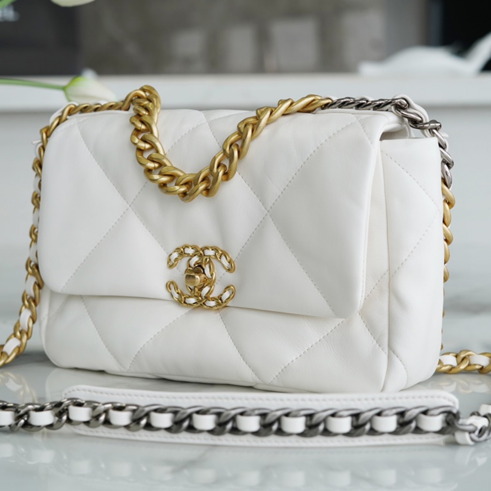 CHANEL 19 SMALL WHITE LAMBSKIN BAG