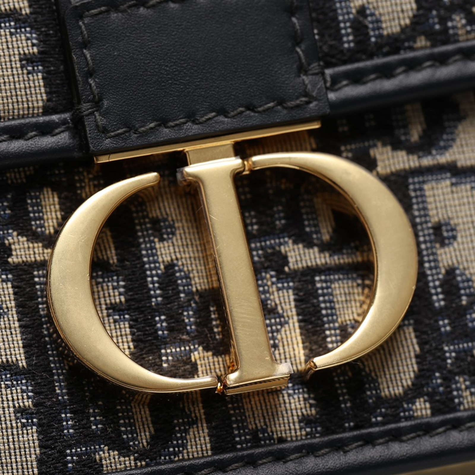 Dior 30 Montaigne East-West Bag with Chain