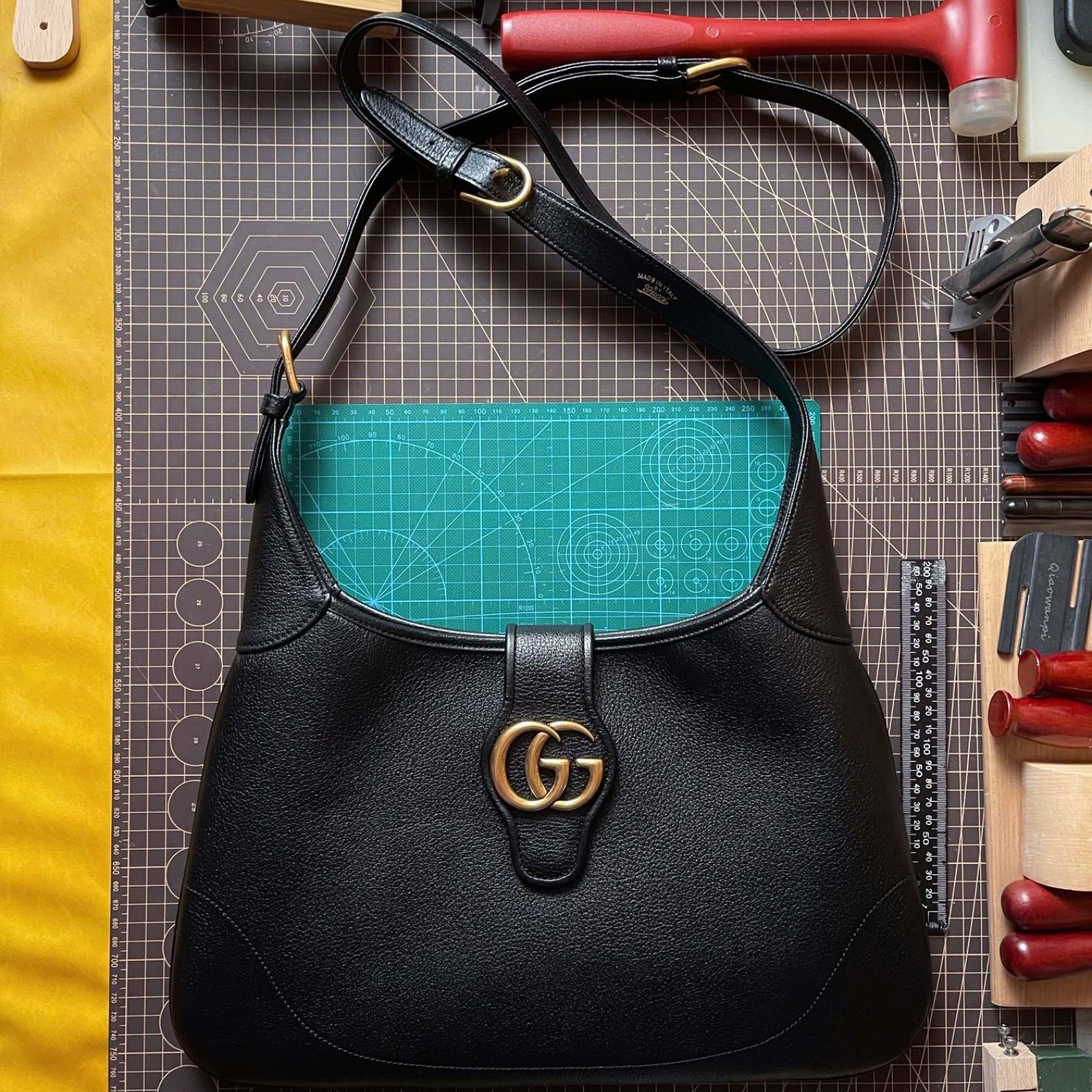 GUCCI APHRODITE LARGE SHOULDER BAG