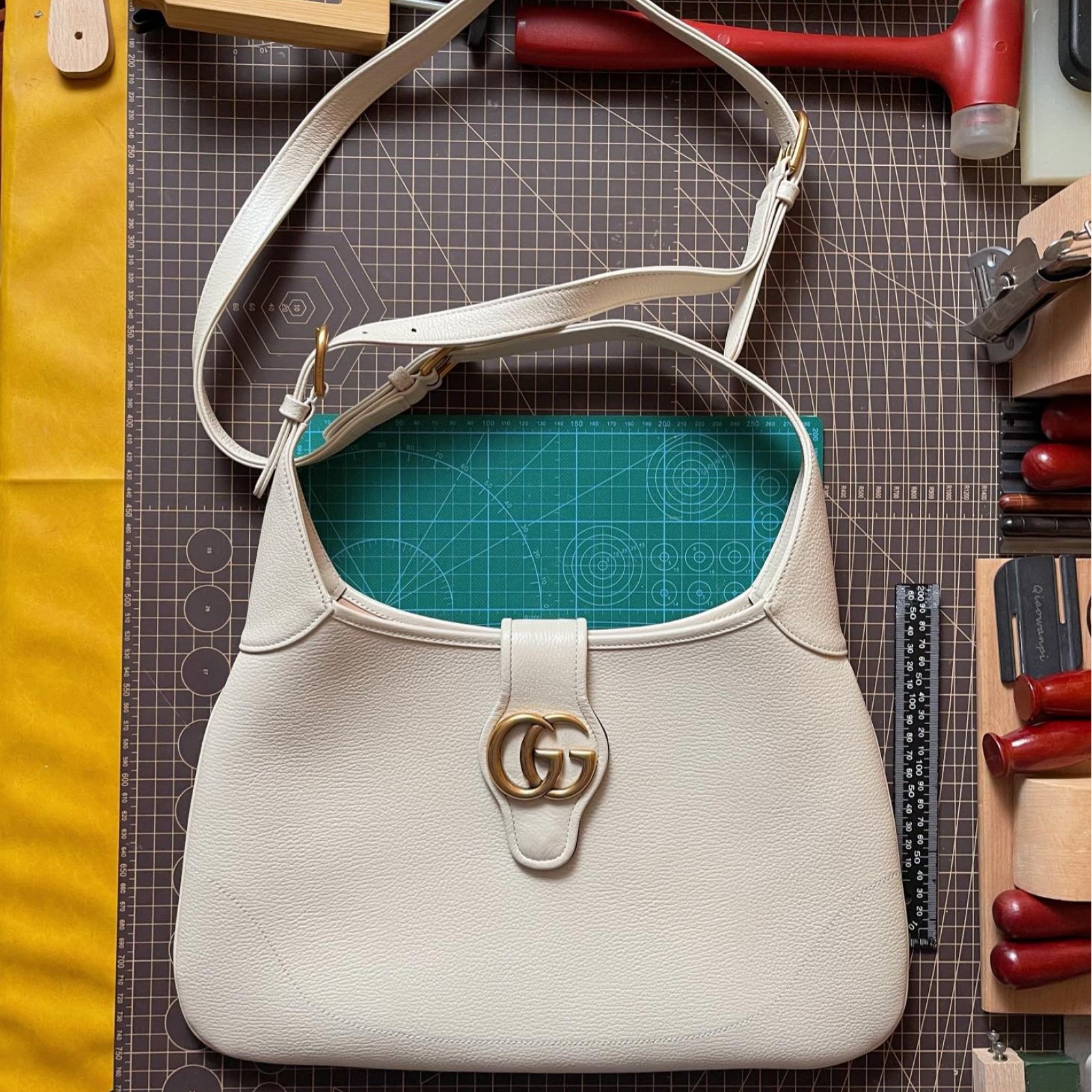 GUCCI APHRODITE LARGE SHOULDER BAG