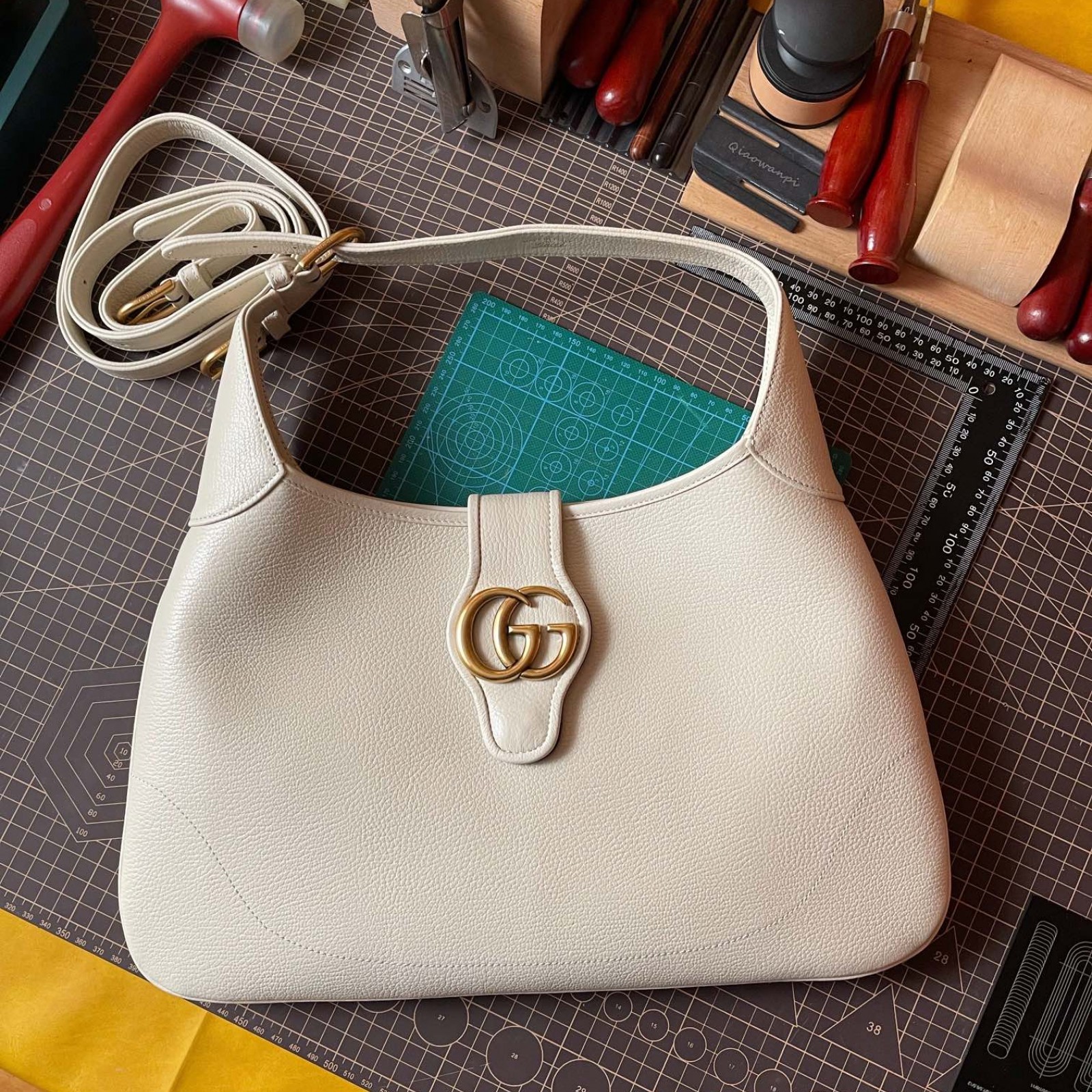 GUCCI APHRODITE LARGE SHOULDER BAG