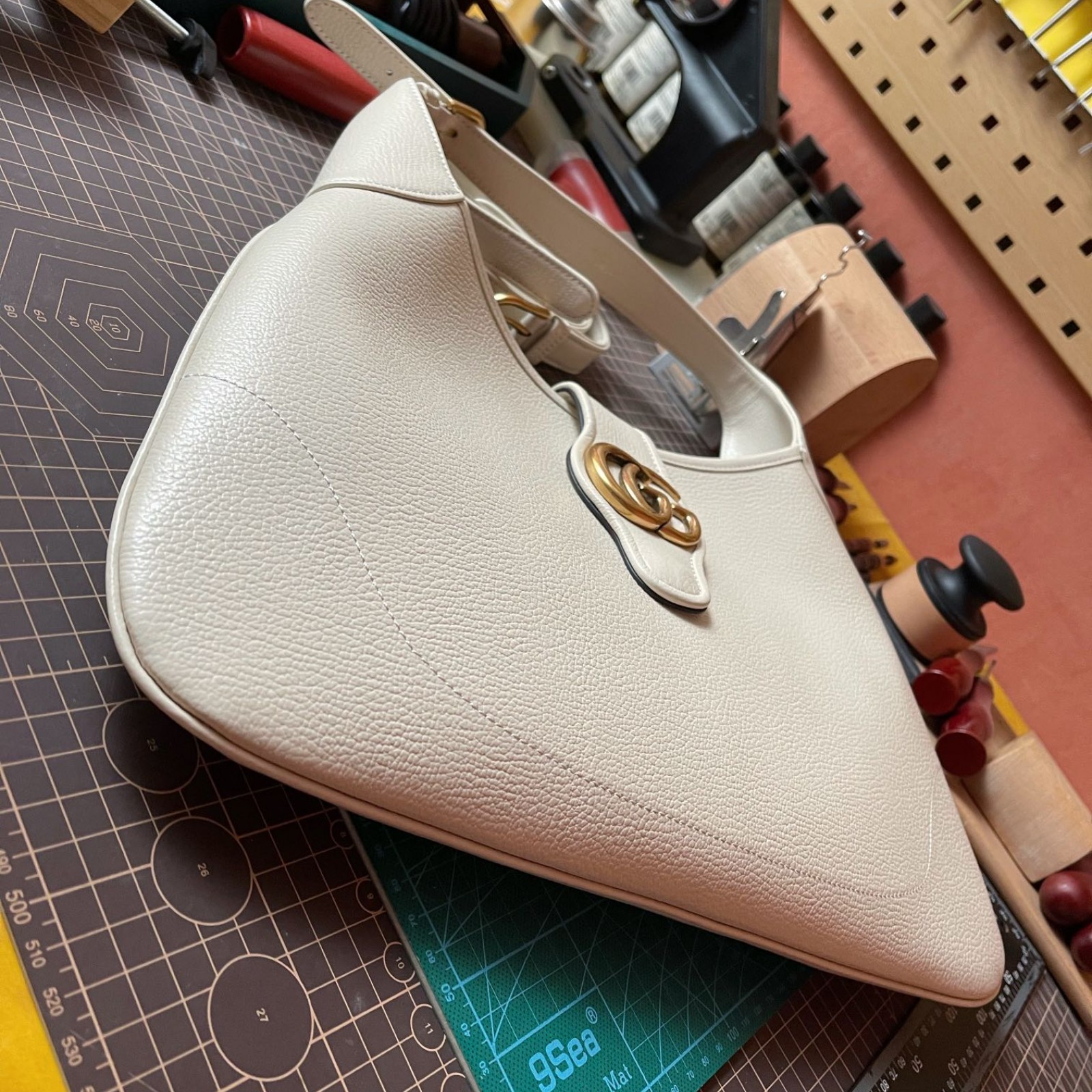 GUCCI APHRODITE LARGE SHOULDER BAG