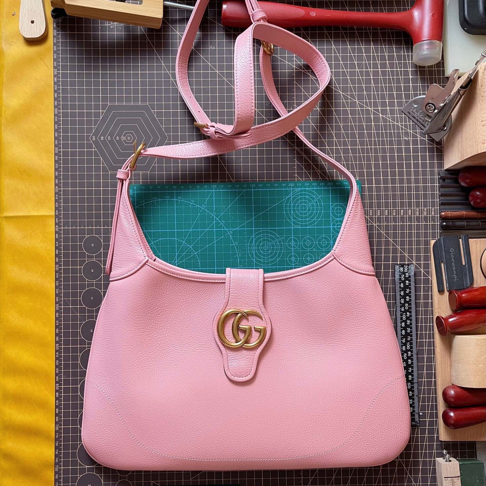 GUCCI APHRODITE LARGE SHOULDER BAG