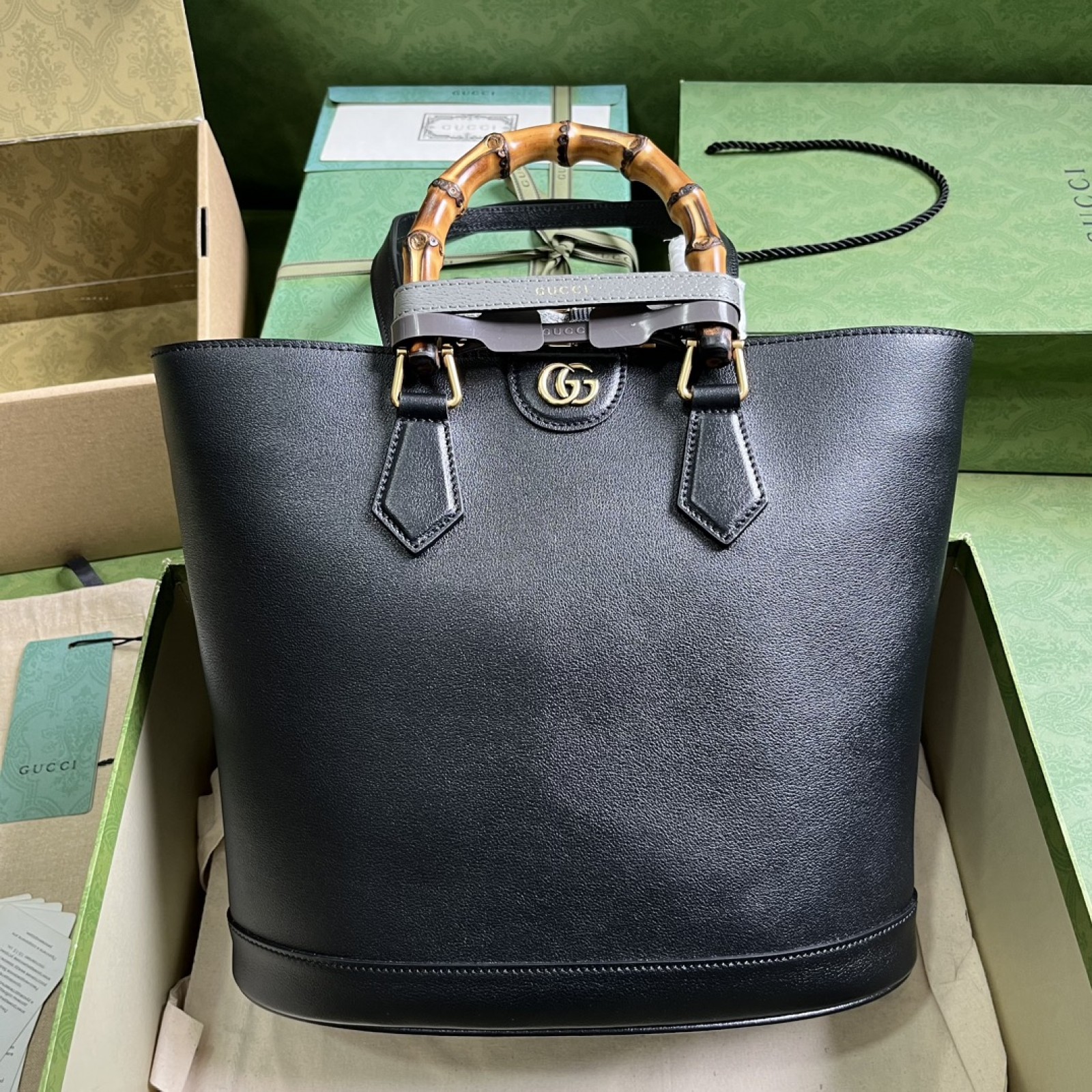 GUCCI DIANA MEDIUM TOTE BAG