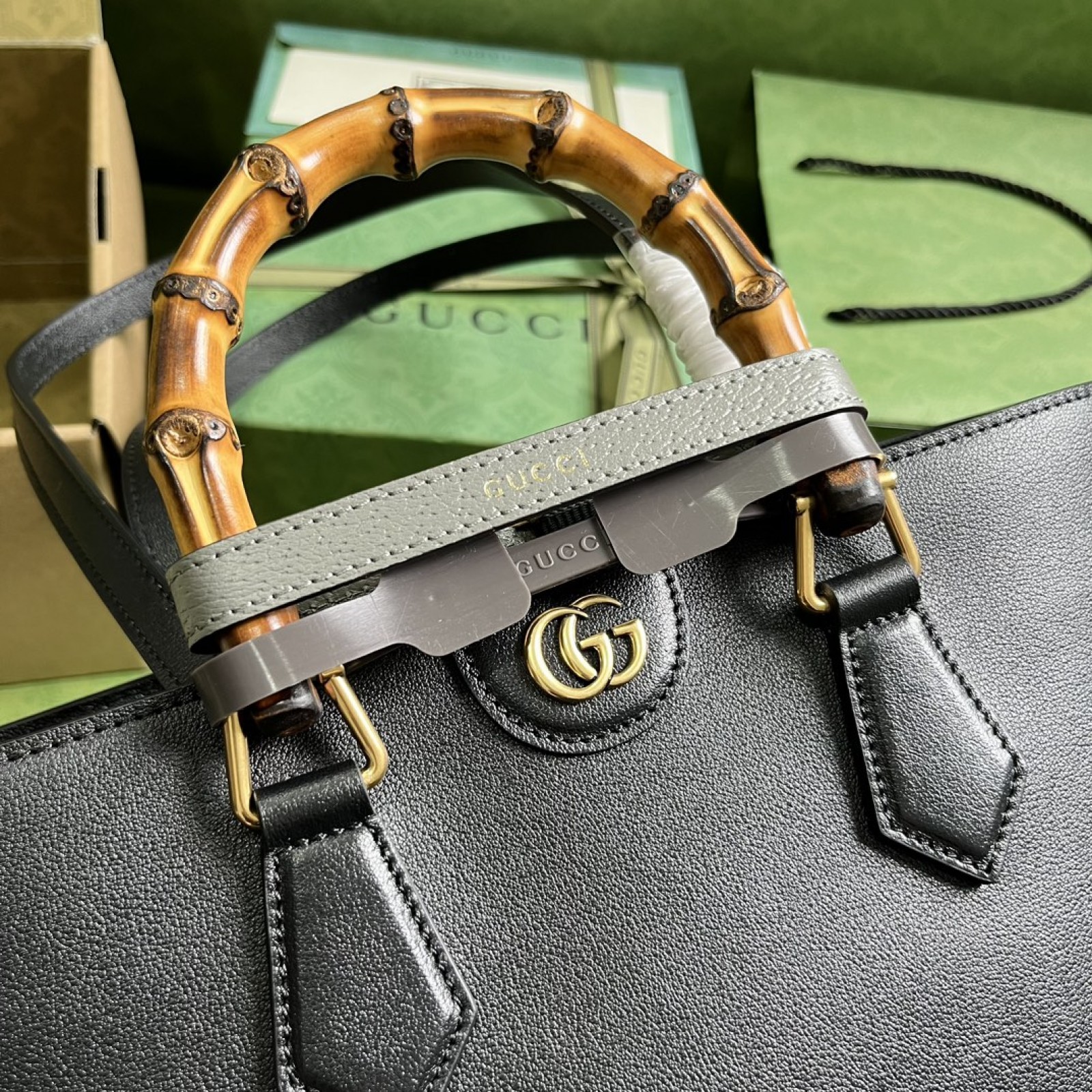 GUCCI DIANA MEDIUM TOTE BAG