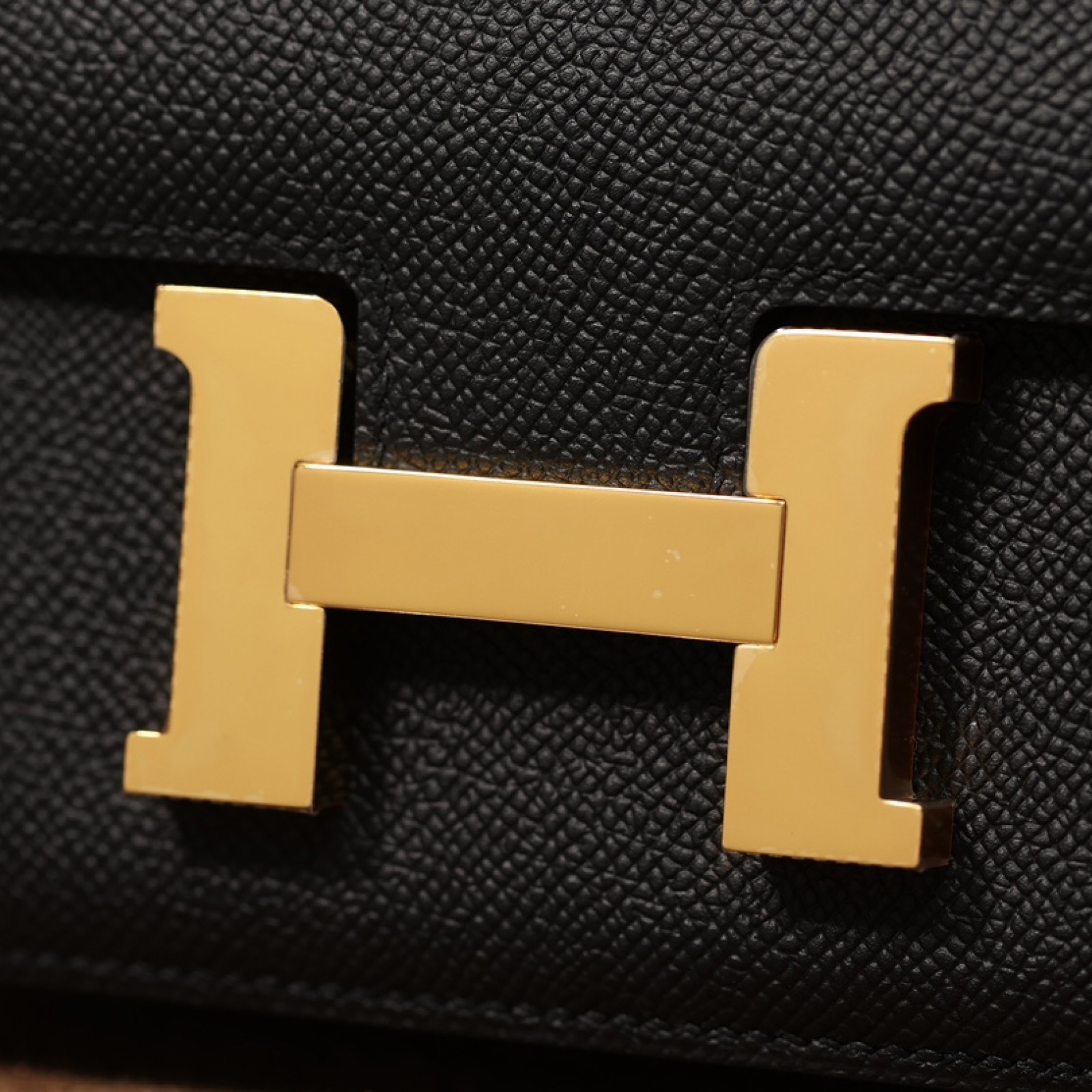 Hermes Constance 19 Black EP