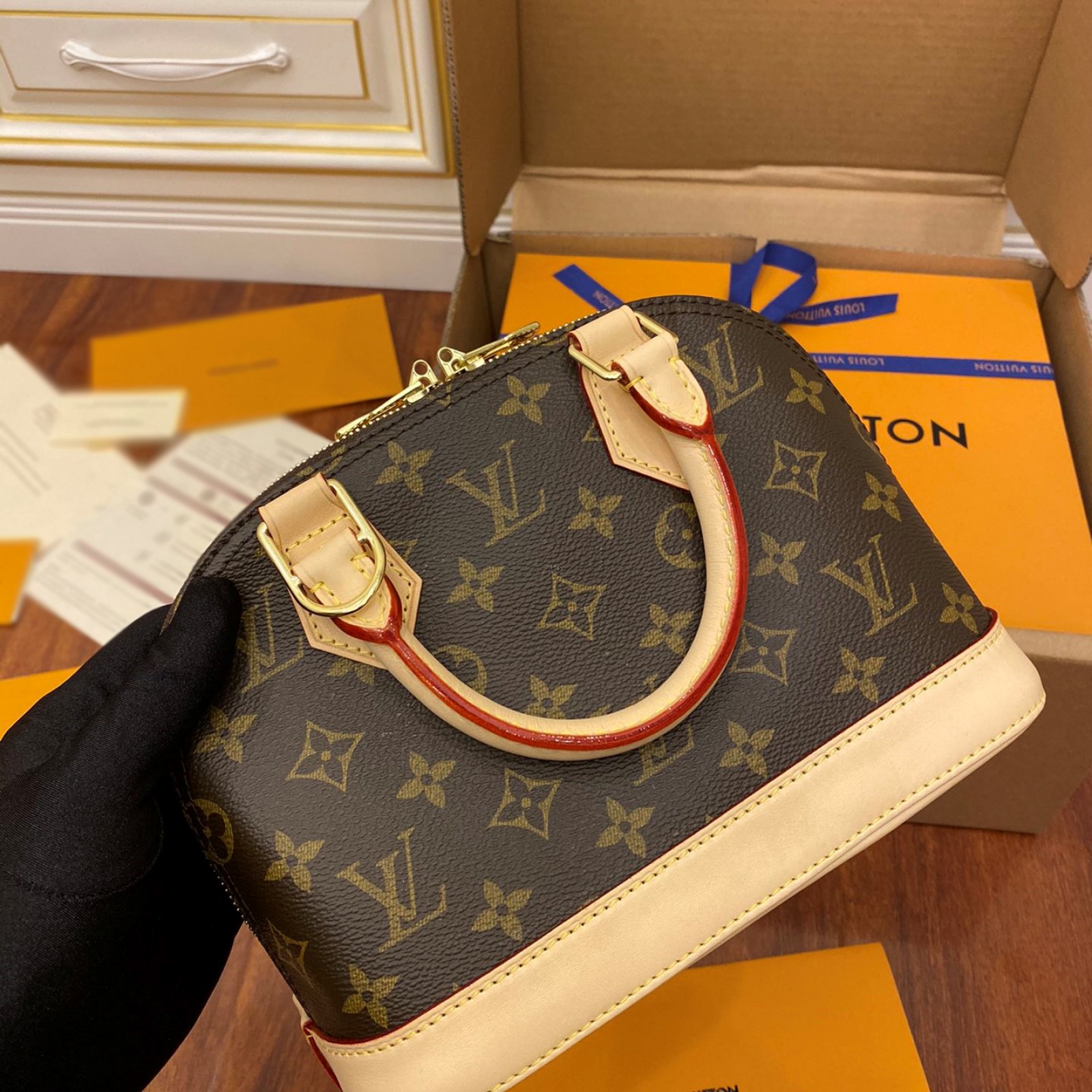 LV Alma BB