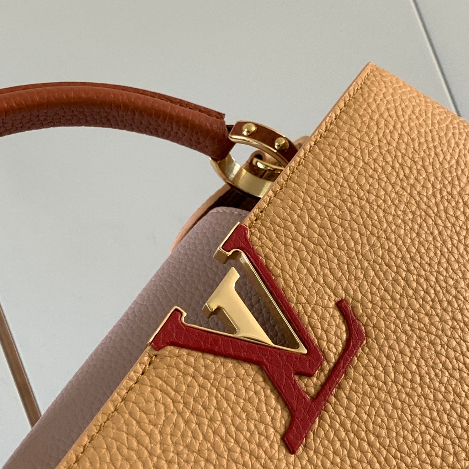 LV Capucines MM