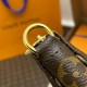 LV Pochette Accessoires