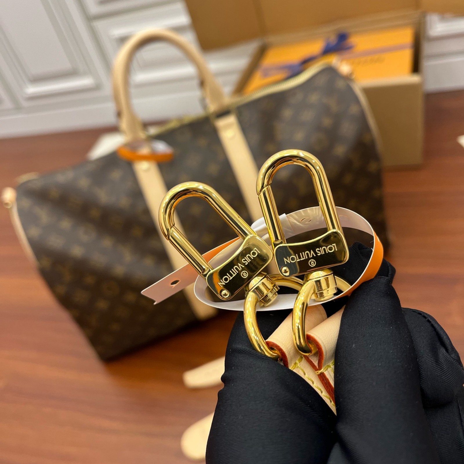 LV Keepall Bandoulière 45