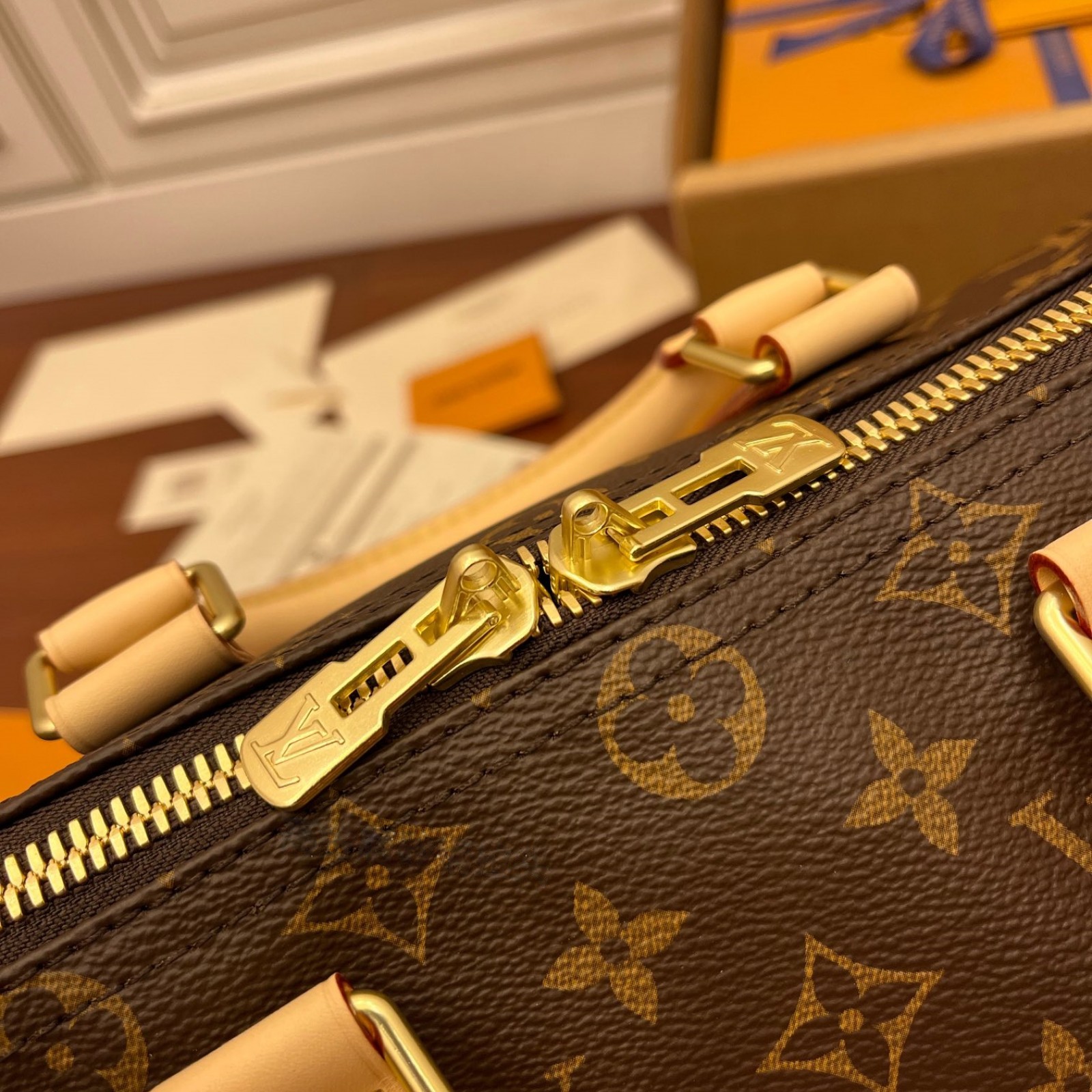 LV Keepall Bandoulière 45