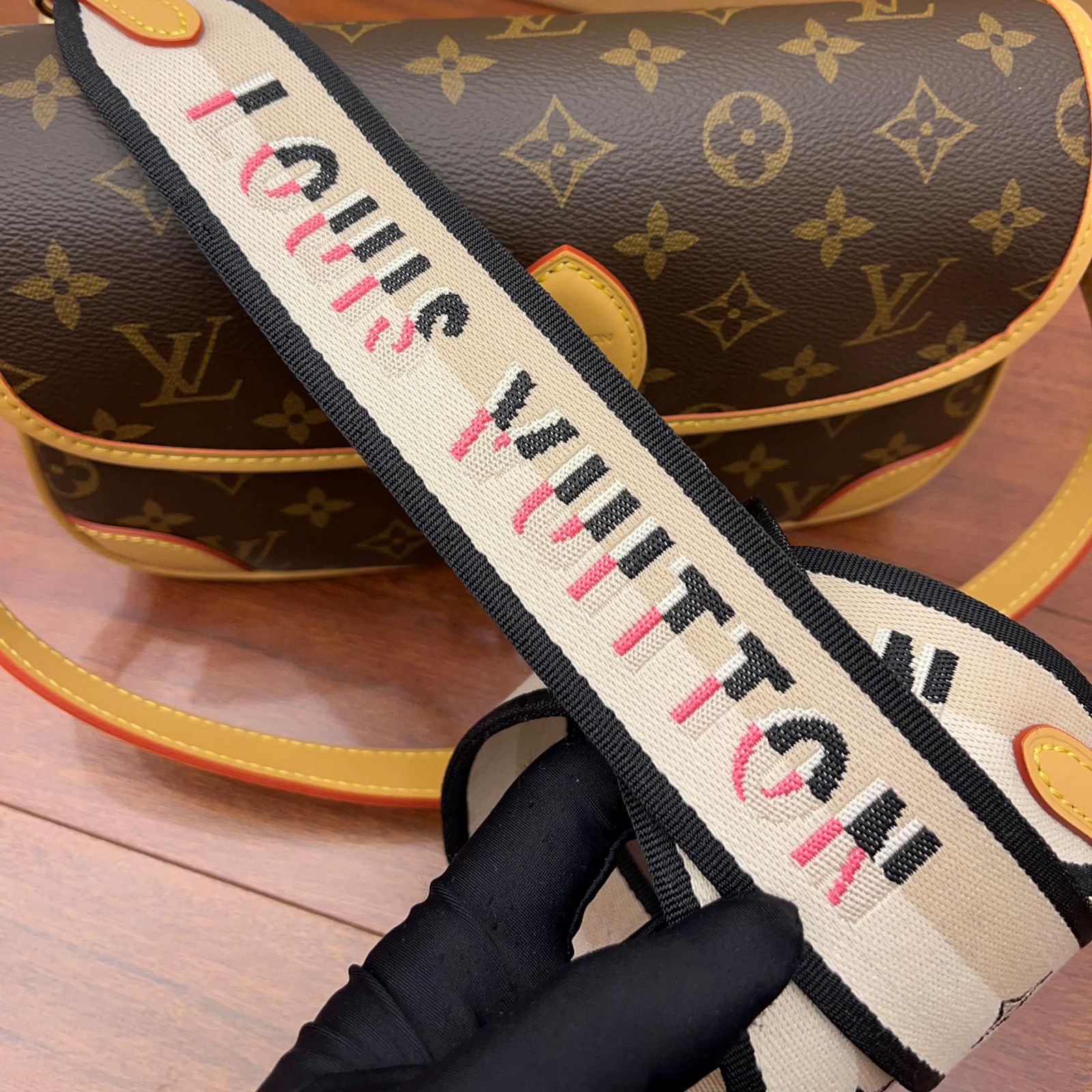 LV Diane