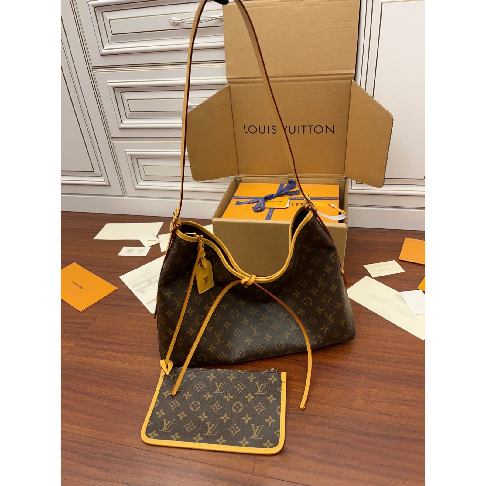 LV CarryAll MM