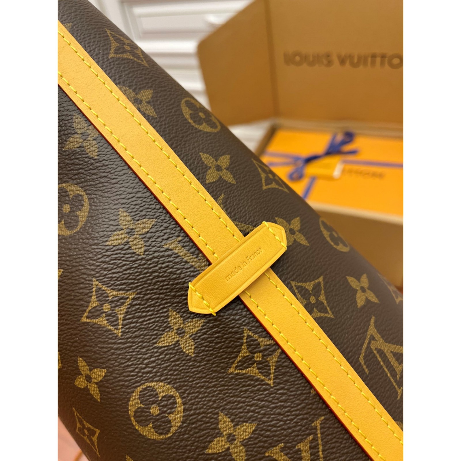 LV CarryAll MM