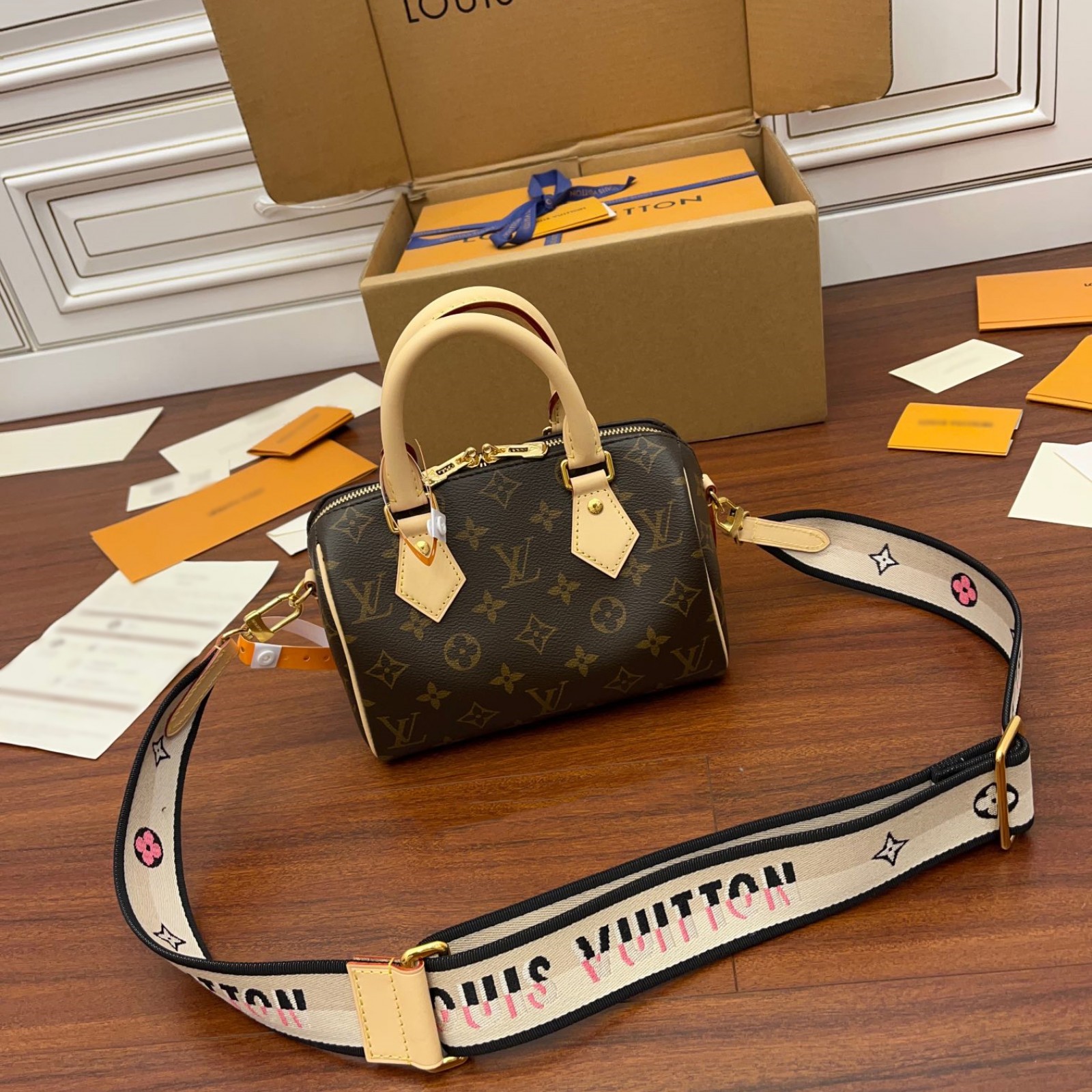 LV Speedy Bandoulière 20