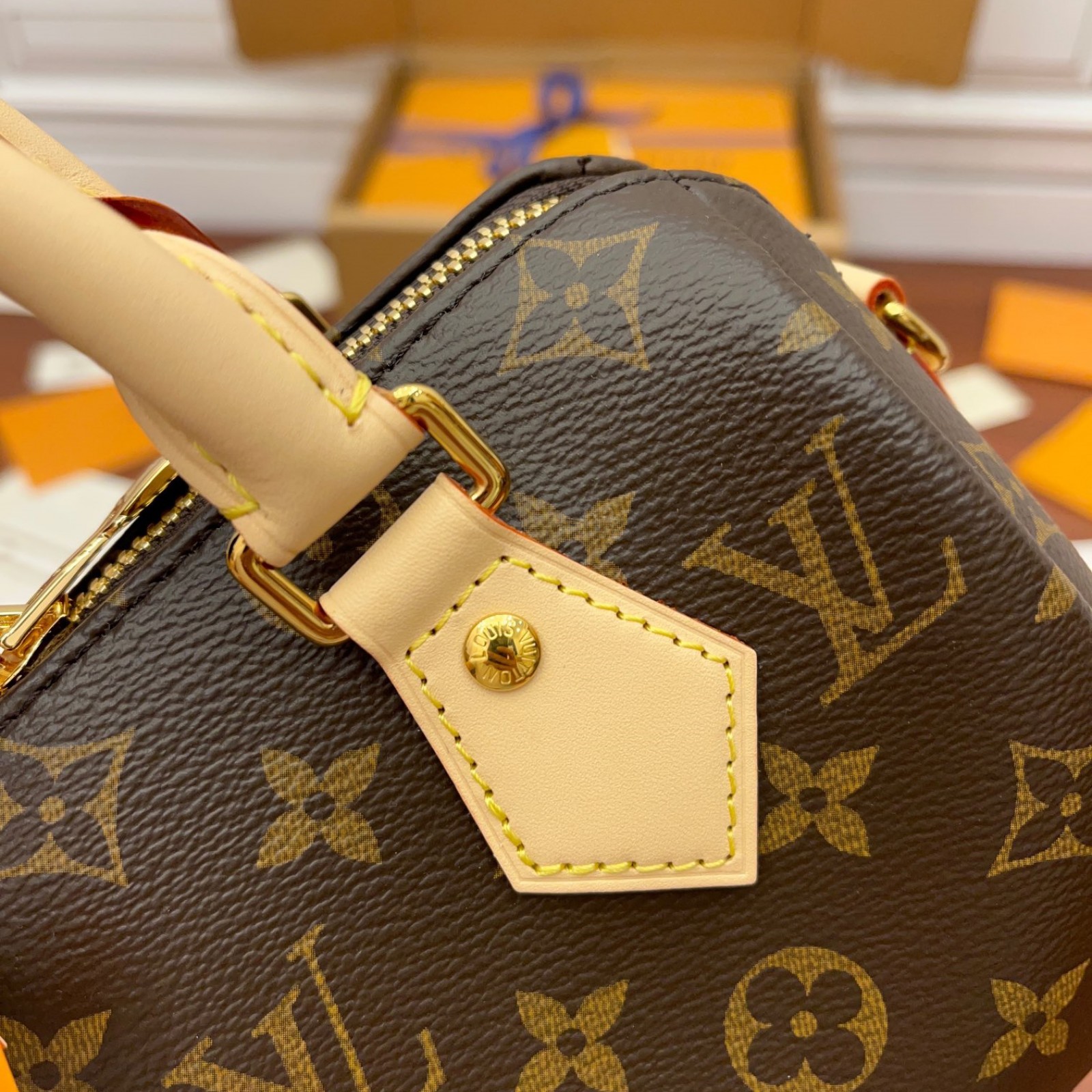 LV Speedy Bandoulière 20