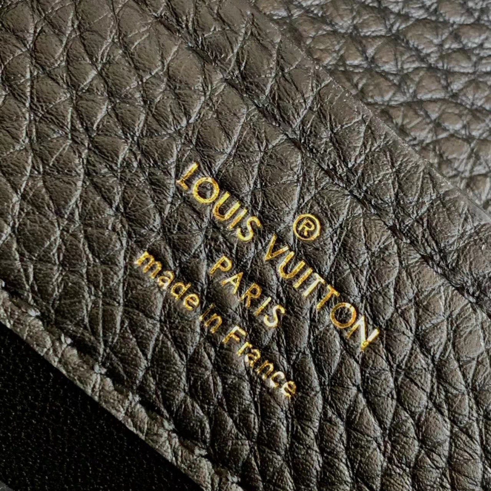 LV Capucines MM