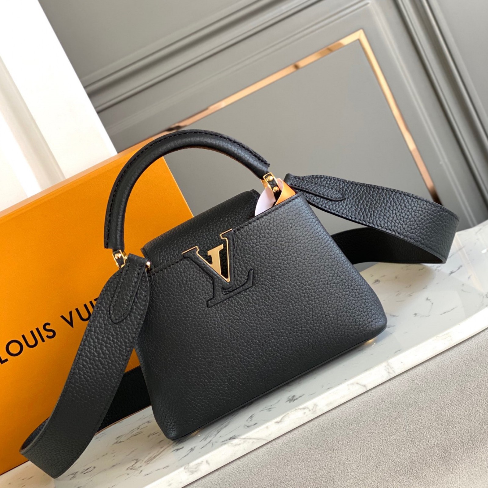 LV Capucines Mini