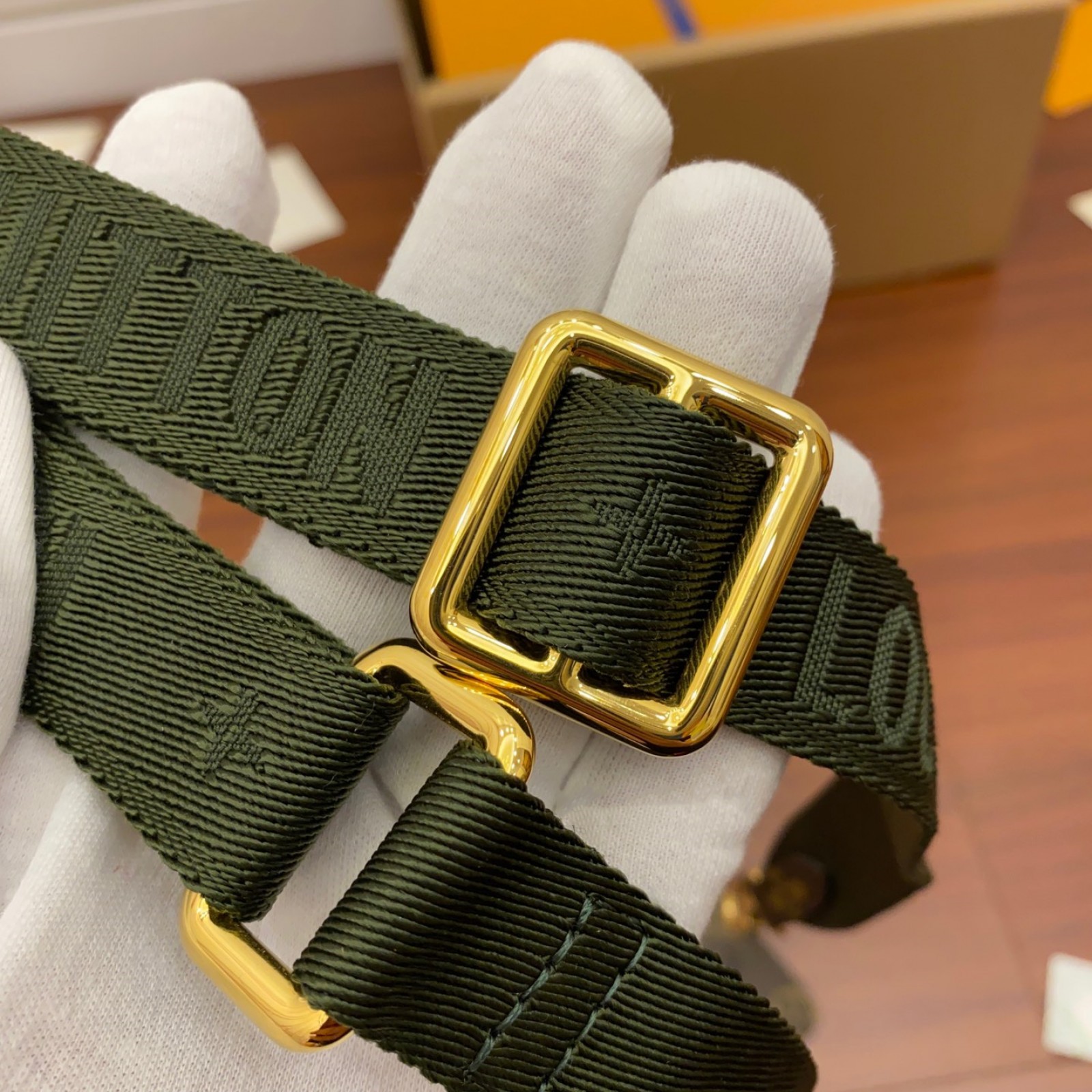 LV Félicie Strap & Go