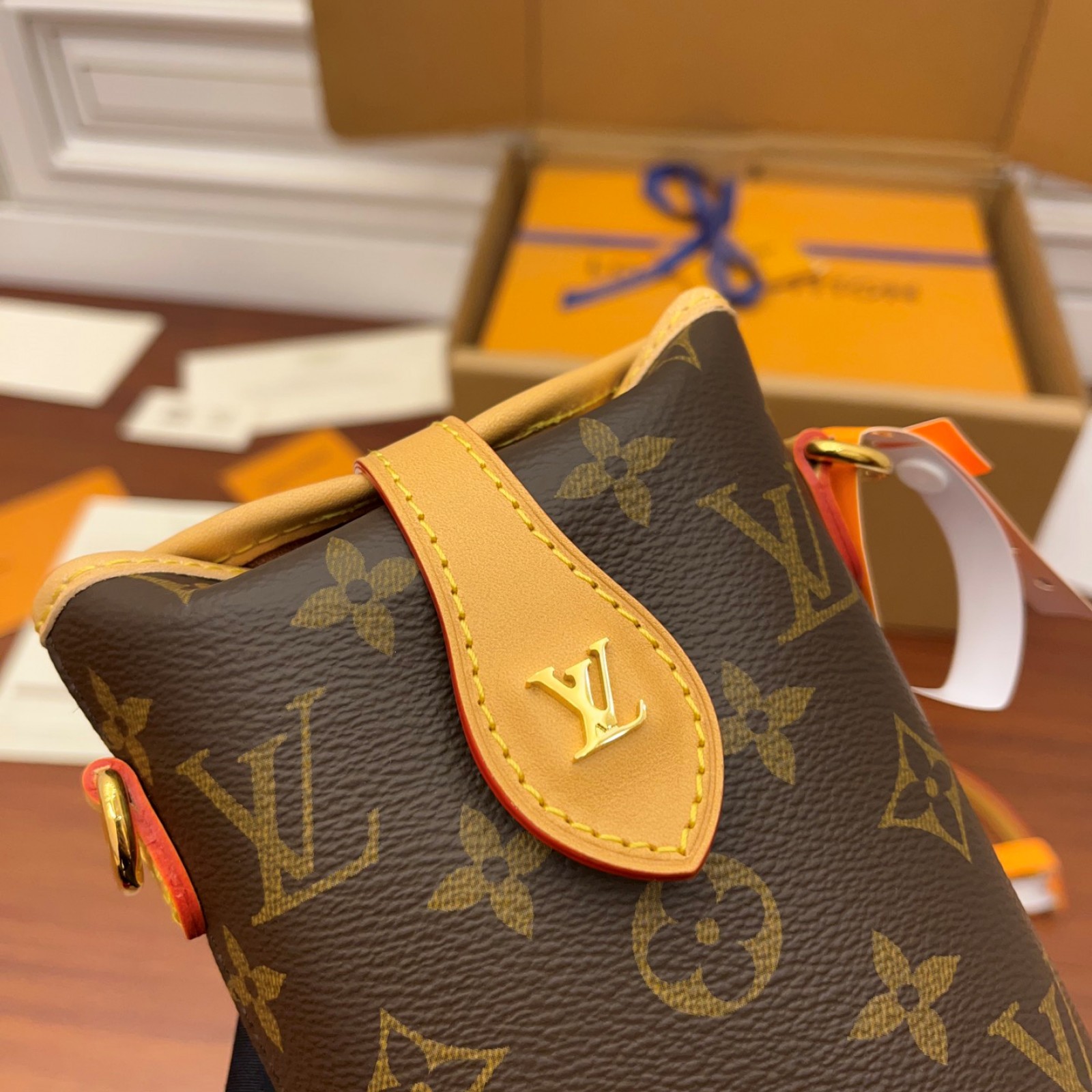 LV Fold Me Pouch