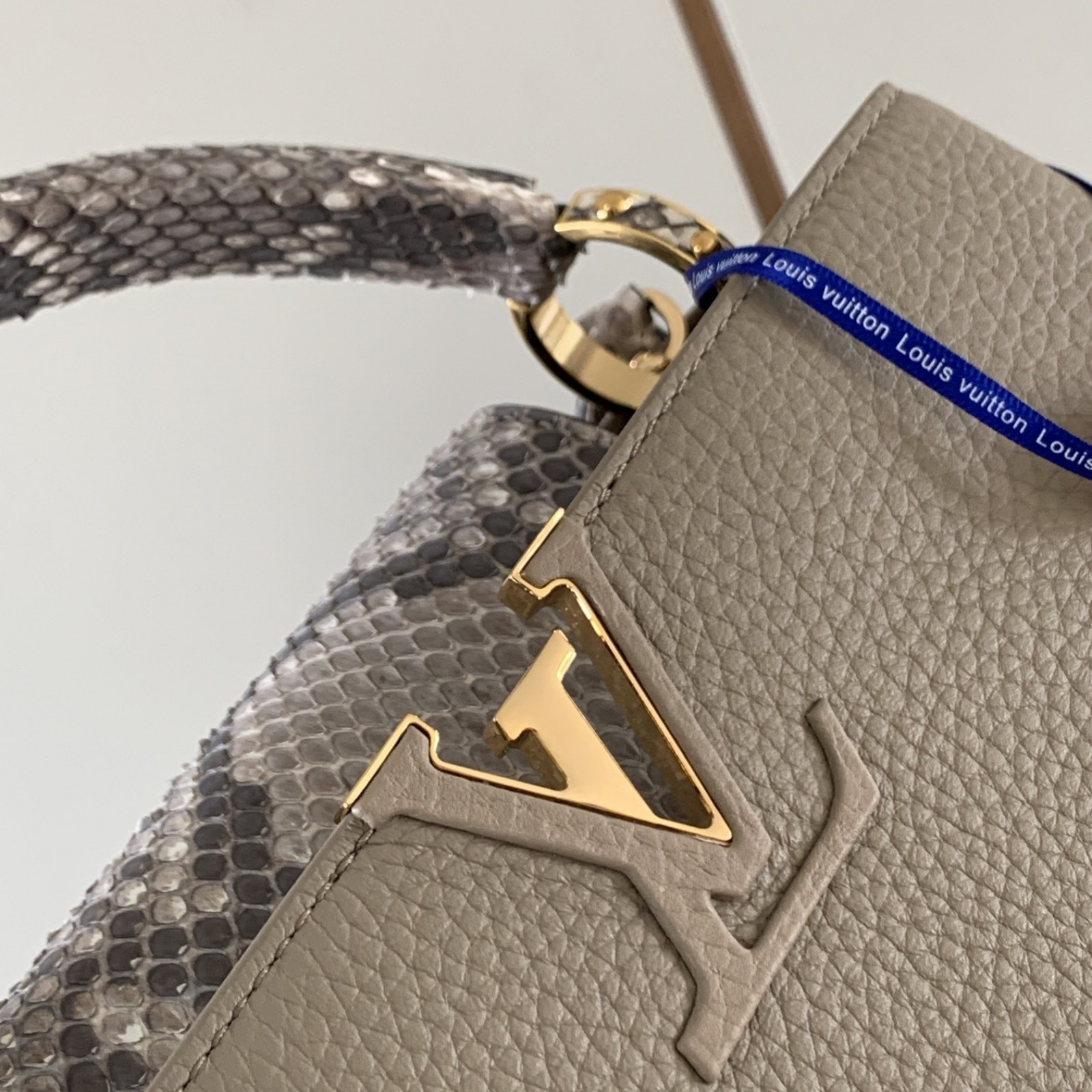 LV Capucines BB